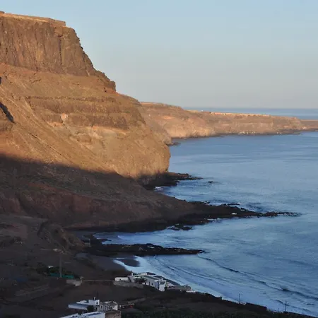 Suarez By Canariasgetaway *